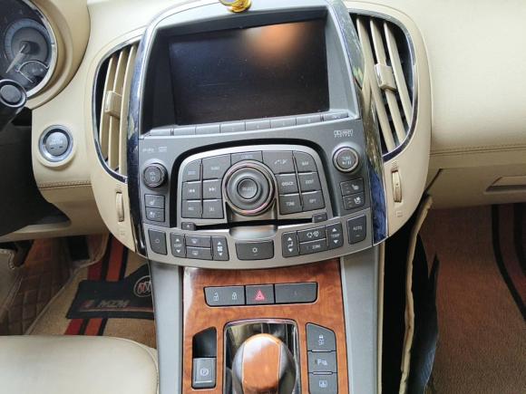 [成都·川A] 二手别克君越2011款 2.4L SIDI豪华版