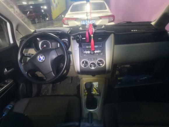 [南京·苏A] 二手启辰启辰R502013款 1.6L 手动时尚版