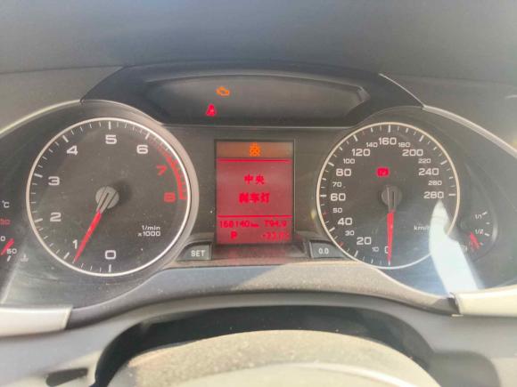 [义乌·浙G] 二手奥迪奥迪A4L2011款 2.0 TFSI 标准型