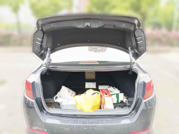 [芜湖·皖B] 二手起亚起亚K52012款 2.0L 手动GL