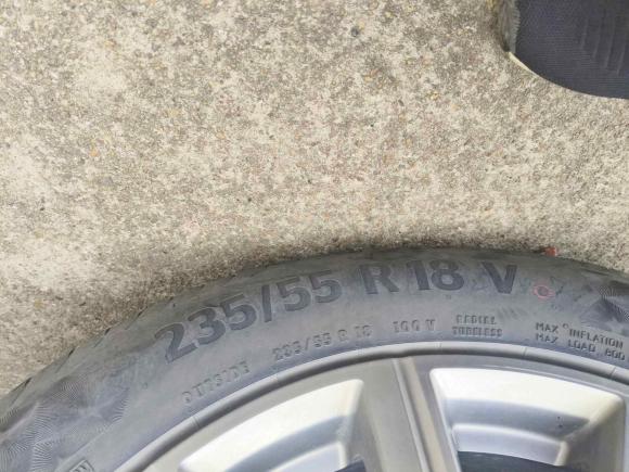 [无锡·苏B] 二手凯迪拉克凯迪拉克XT42021款 28T 两驱领先型