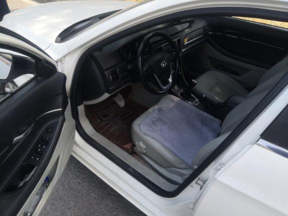 [上海·豫G] 二手北京汽车绅宝D502014款 1.5L 手动舒适版