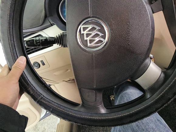 [苏州·苏E] 二手别克凯越2013款 1.5L 自动经典型