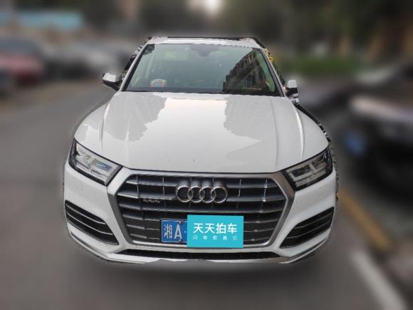 [武汉·湘A] 二手奥迪奥迪Q5L2020款 40 TFSI 荣享时尚型