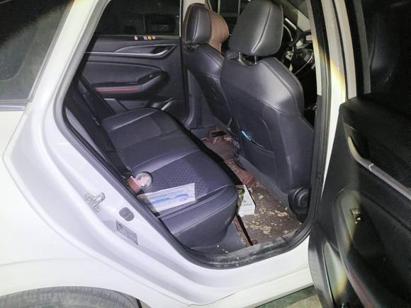 [济南·鲁A] 二手长安逸动2020款 PLUS 1.6L GDI 手动精英型