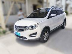 [上海·鲁Q] 宝骏宝骏5602016款 1.8L 手动超值型