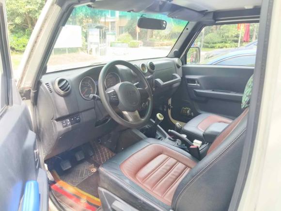 [上海·鲁H] 二手北京北京BJ402014款 2.4L 手动穿越版