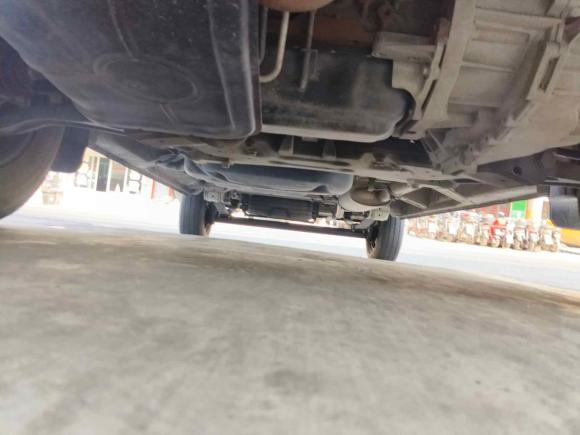 [上海·皖B] 二手上汽大通MAXUS新途V802020款 2.5T 手动经典城配王短轴中顶2/3座