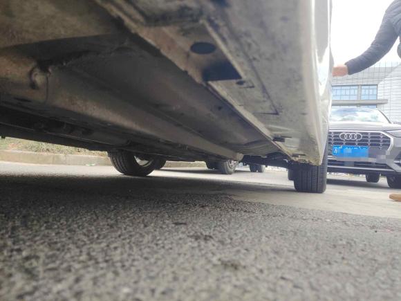 [南通·苏U] 二手起亚起亚K52011款 2.0L 自动DLX