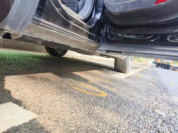 [济南·鲁A] 二手红旗红旗HS52022款 2.0T 智联旗享四驱版