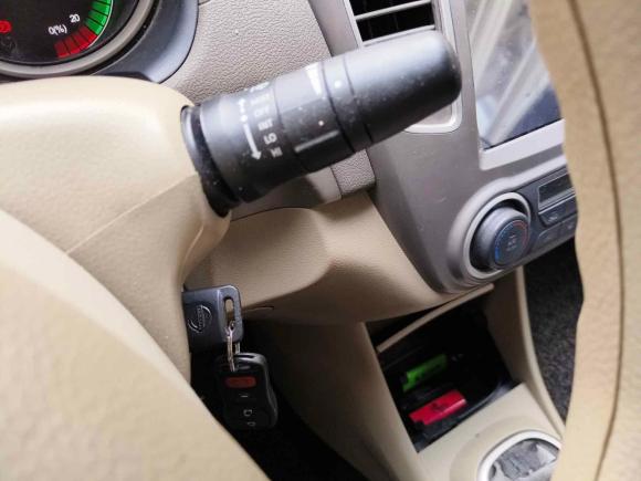 [深圳·粤B] 二手东风俊风E11K2019款 标准型