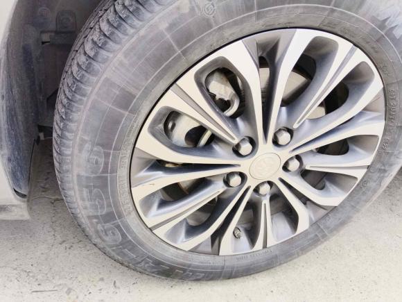 [上海·沪F] 二手别克别克GL82023款 陆上公务舱 652T 豪华型