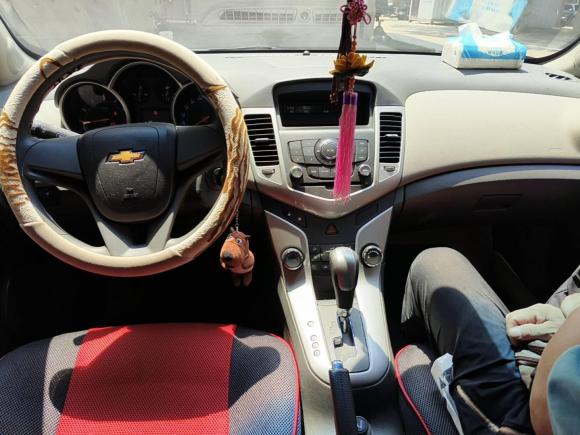 [济南·鲁A] 二手雪佛兰科鲁兹2012款 1.6L SL天地版 AT