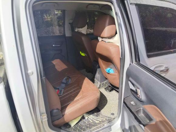 [深圳·粤B] 二手长城风骏62017款 2.0T柴油两驱精英型4D20D