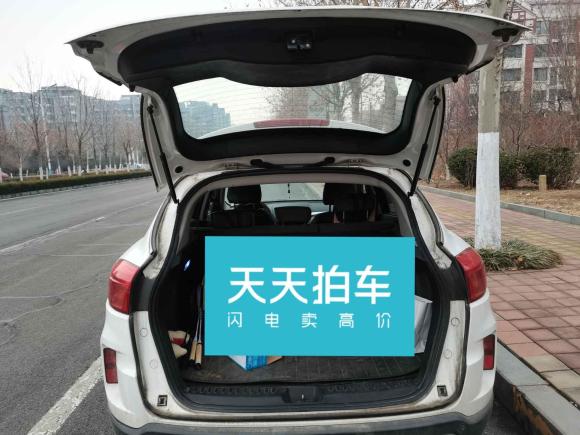 [济南·鲁A] 二手奔腾奔腾X802013款 2.0L 自动舒适型