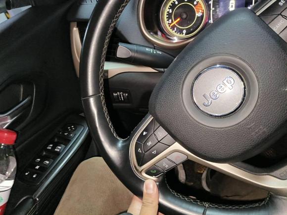 [杭州·沪C] 二手Jeep自由光2016款 2.4L 领先版