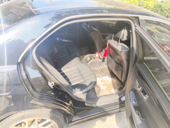 [上海·沪B] 二手奔驰奔驰E级2015款 改款 E 260 L 运动型