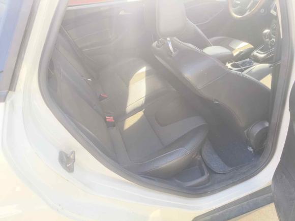 [武汉·鄂A] 二手福特福克斯2012款 两厢 1.6L 手动风尚型