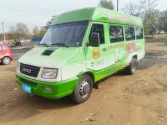 [青岛·鲁B] 依维柯依维柯得意2017款 2.5T A40客车7座47Z5