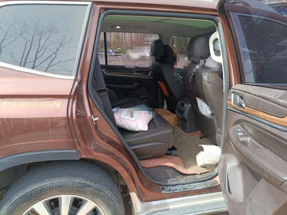 [济南·鲁A] 二手荣威荣威RX82018款 30T 智联网两驱旗舰版