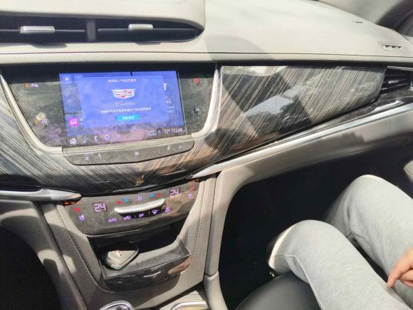 [南京·苏A] 二手凯迪拉克凯迪拉克XT62021款 2.0T 六座四驱豪华型