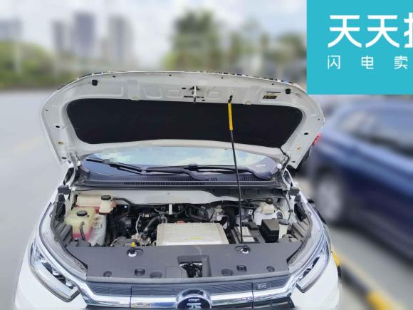 [深圳·粤B] 二手比亚迪元新能源2019款 EV360 智联悦享型