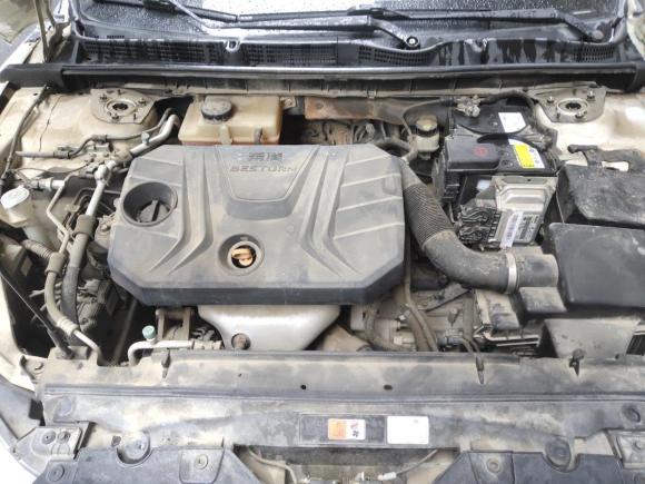 [南昌·赣A] 二手奔腾奔腾B502016款 1.6L 手动豪华型