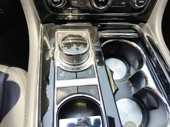 [苏州·苏E] 二手捷豹捷豹XJ2013款 XJL 3.0 SC 全景商务版