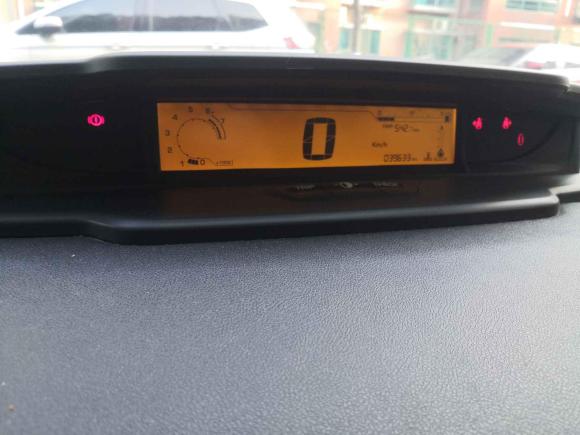 [无锡·苏B] 二手雪铁龙世嘉2016款 经典 三厢 1.6L 手动品尚型