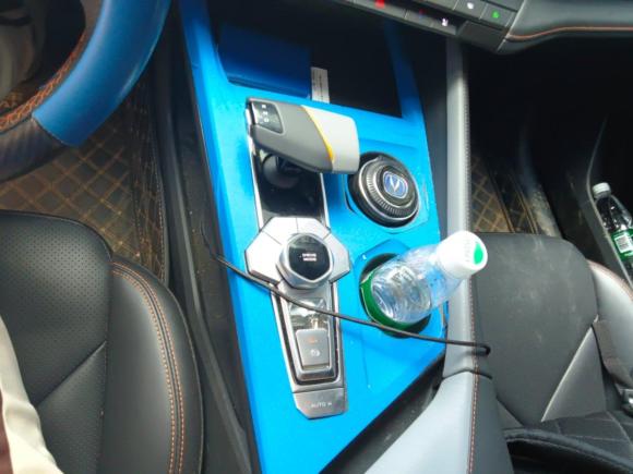 [深圳·粤L] 二手长安长安UNI-V2022款 1.5T 智慧领航型