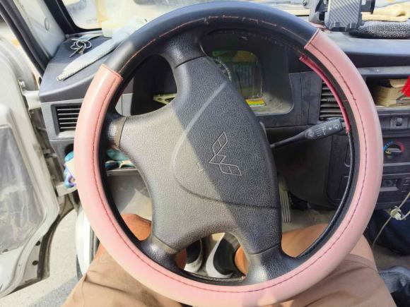 [青岛·鲁B] 二手五菱汽车五菱之光2015款 1.2L 实用型LSI