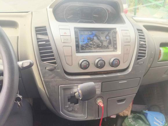 [苏州·苏E] 二手上汽大通MAXUS新途V802017款 2.5T AMT傲运通国IV短轴超低顶5/6/10座