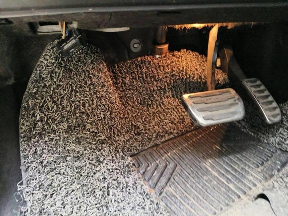 [宁波·浙F] 二手路虎揽胜极光2014款 2.0T 5门耀动版