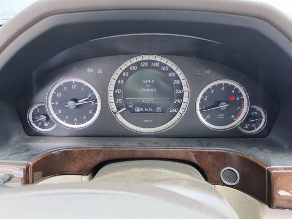 [上海·皖L] 二手奔驰奔驰E级2010款 E 260 L CGI优雅型