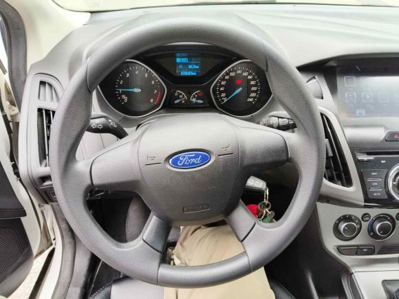 [无锡·鄂A] 二手福特福克斯2012款 两厢 1.6L 自动舒适型