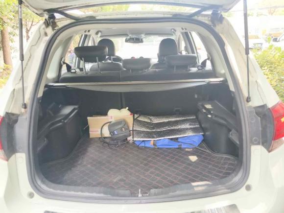 [上海·沪C] 二手哈弗哈弗H62013款 升级版 1.5T 手动两驱精英型