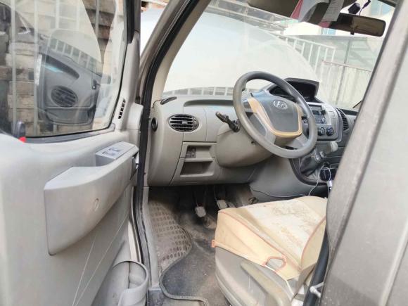 [温州·闽J] 二手上汽大通MAXUS新途V802016款 2.5T 手动傲运通国IV短轴中顶6座