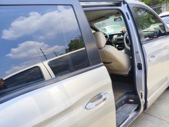 [上海·沪D] 二手华颂华颂72015款 2.0T 自动舒适型