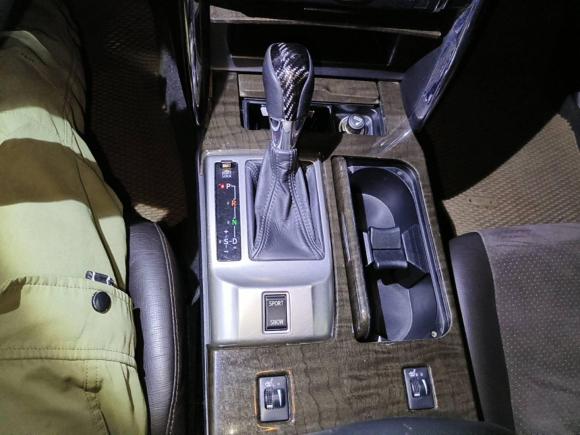 [上海·黑D] 二手丰田锐志2013款 2.5V 尚锐版