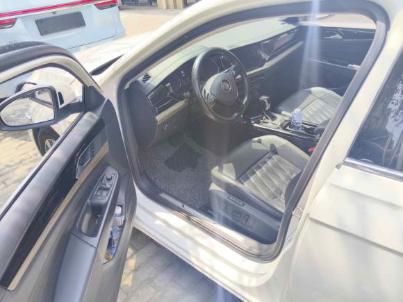 [上海·沪A] 二手大众帕萨特新能源2019款 430PHEV 混动豪华版