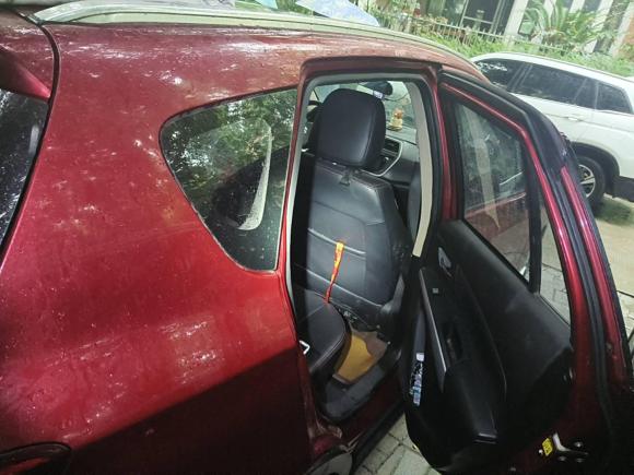 [成都·川A] 二手铃木锋驭2014款 1.6L 手动两驱精英型