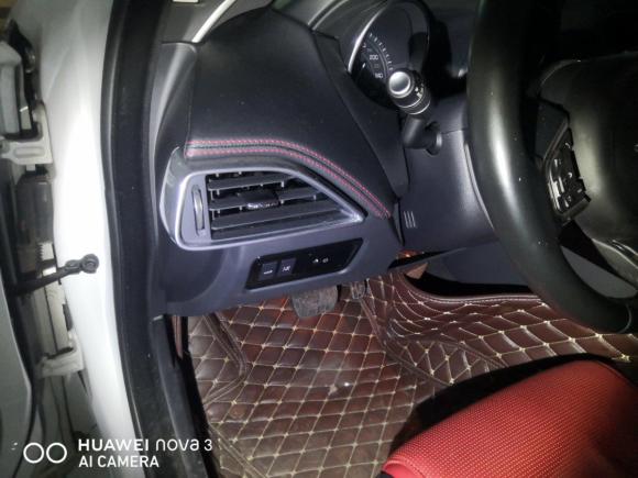 [南京·苏F] 二手捷豹捷豹XE2015款 2.0T 200PS R-Sport