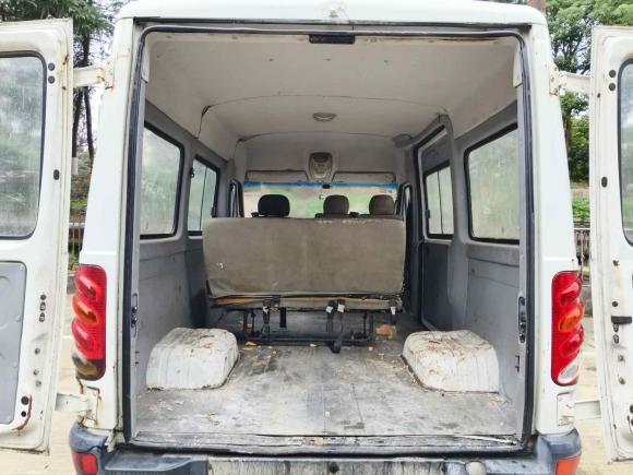 [无锡·苏B] 二手依维柯依维柯褒迪2012款 2.5T-A32 基本型