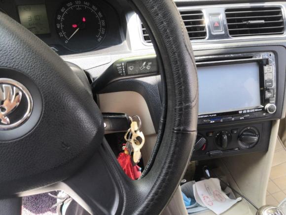 [上海·沪C] 二手斯柯达昕锐2013款 1.6L 手动智选型