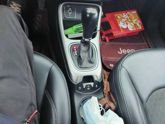 [苏州·苏E] 二手Jeep指南者2017款 200T 自动舒享版