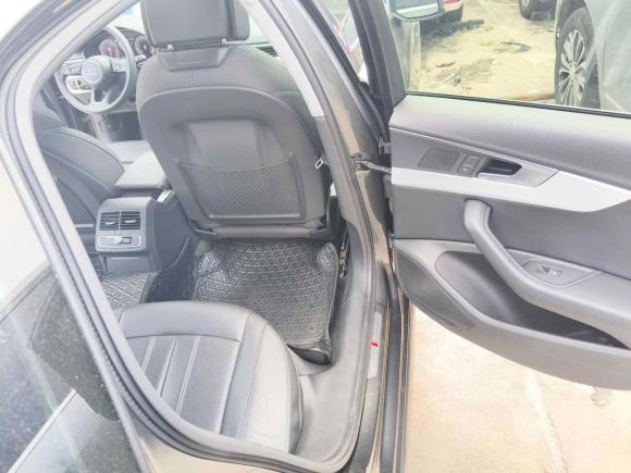 [深圳·粤B] 二手奥迪奥迪A4L2020款 40 TFSI 豪华动感型