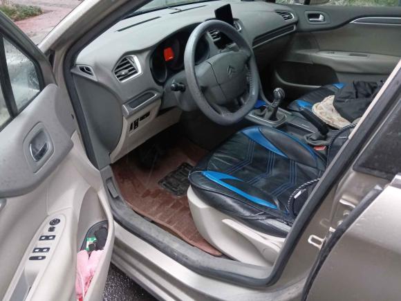 [南京·苏A] 二手雪铁龙雪铁龙C4L2013款 1.6L 手动劲享版