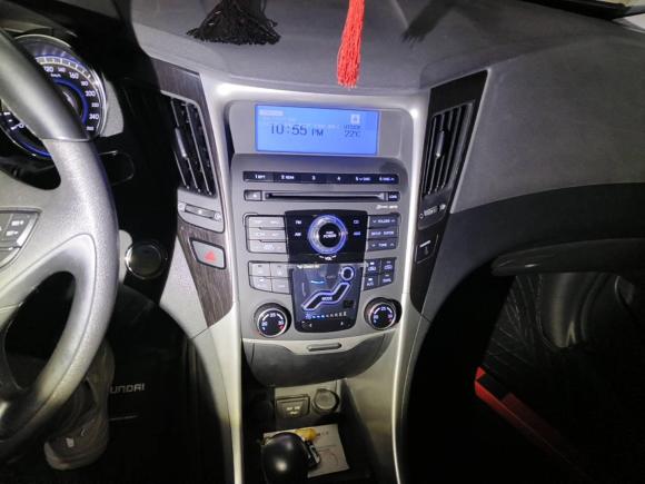 [上海·沪L] 二手现代索纳塔2011款 2.0L 自动至尊版