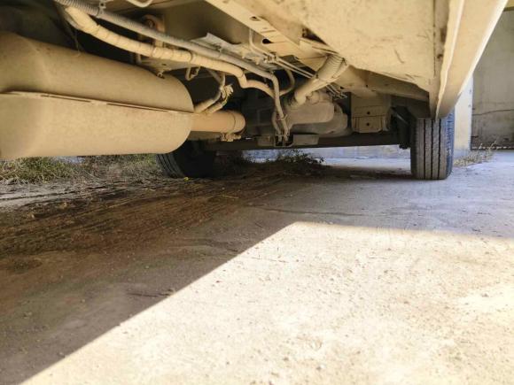 [济南·鲁A] 二手上汽大通MAXUS新途V802023款 2.0T 手动经典傲运通动力版短轴超低顶5/6座