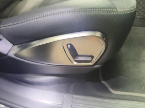 [上海·沪F] 二手奔驰奔驰R级2014款 R 320 4MATIC 商务型